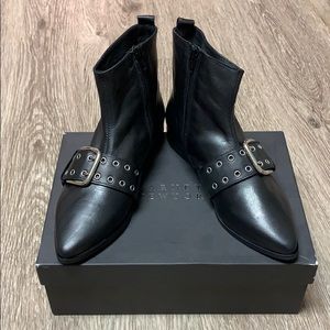 ◾️NWT Leather Boots◾️